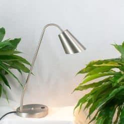 EMF-afskærmet bordlampe Amsterdam med varmt lys rettet nedad mod bordet
