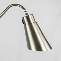 Svanehals og skærm på den EMF-afskærmede gulvlampe Amsterdam
